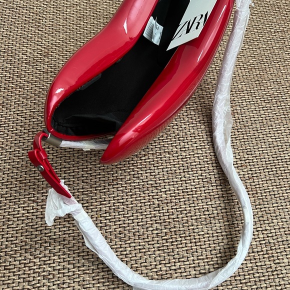 Zara NWT Red Lips Bag. Read the description and see photos - Picture 10 of 10